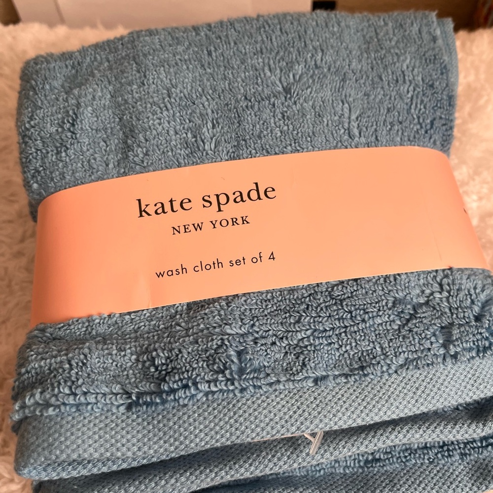 Kate Spade Washcloth Set of 4 
NWT